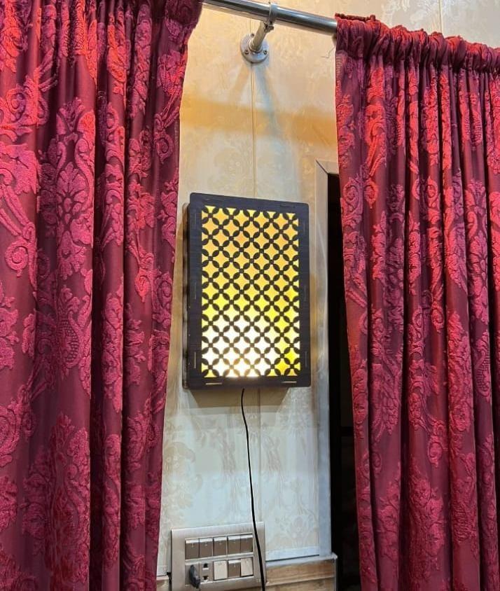 Modern Decorative Wall Lamp With Traditional Patterns